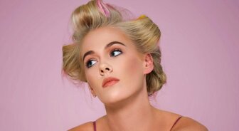 Najlepšie nátačky na vlasy - sú to penové, papiloty, či elektrické?