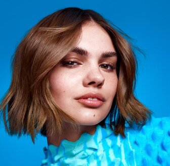 Ako nosiť polodlhé vlasy, aby vždy vyzerali skvelo?