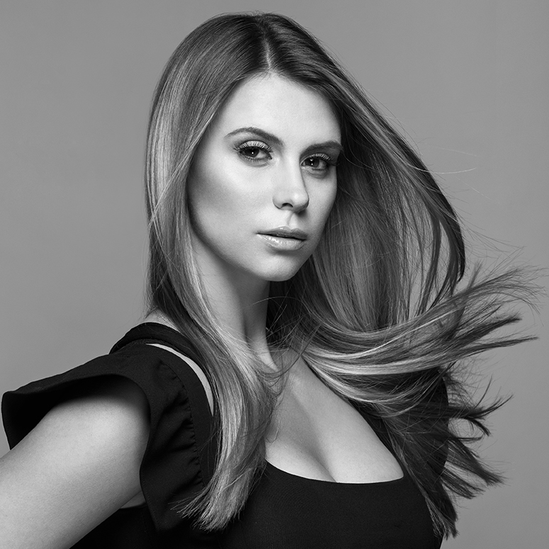 Techniky stylingu pre krepovité vlasy